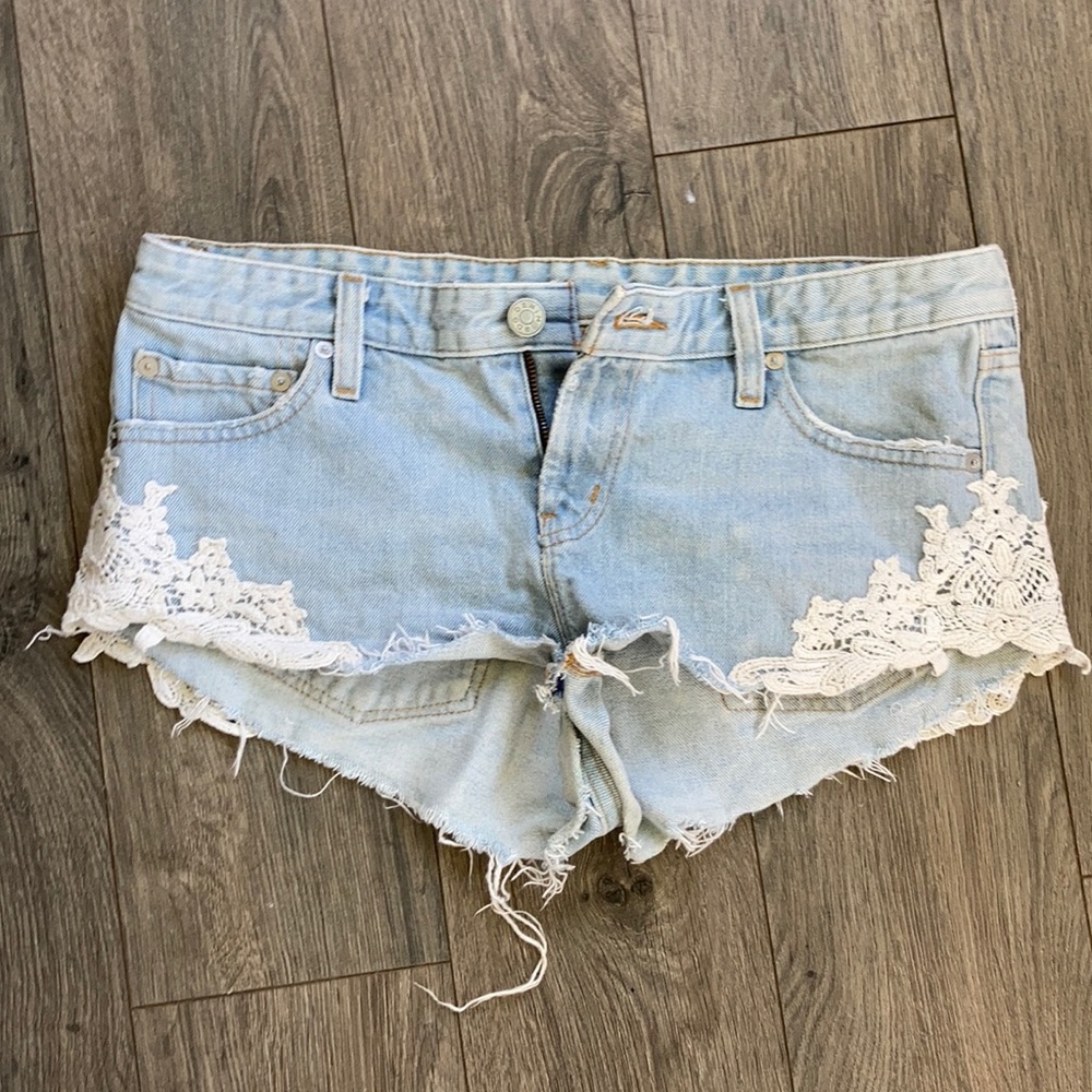 BDG Light Denim Booty shorts with Lace